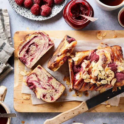 Brioche brood met frambozen
