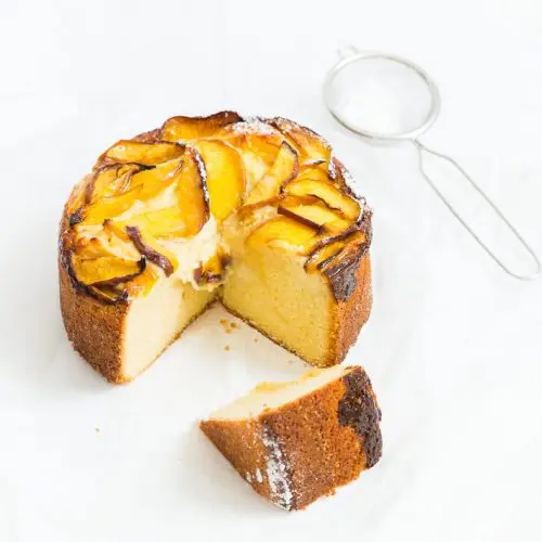perzikcake met room