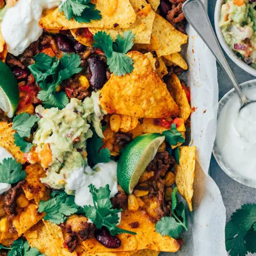 loaded nachos met gehakt en kaas