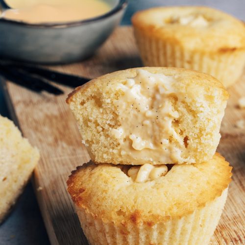 Custard cakes