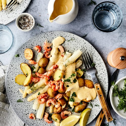 Witte asperges met Hollandaisesaus