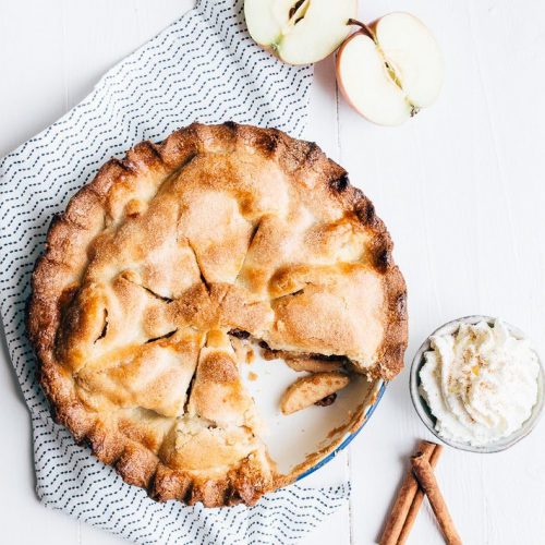 amerikaanse appeltaart met slagroom