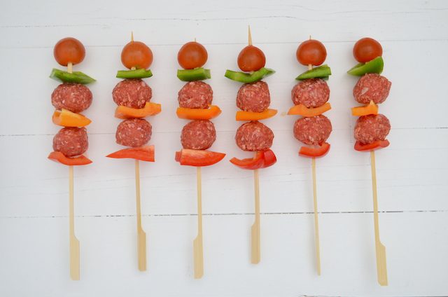 bbq spiesen met gehaktballetjes
