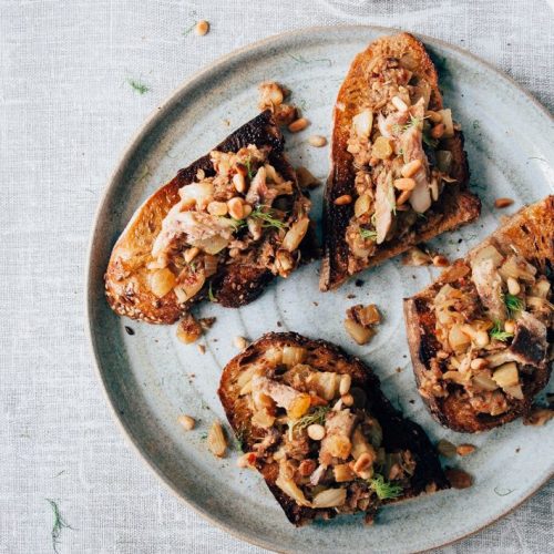 bruschetta met sardientjes