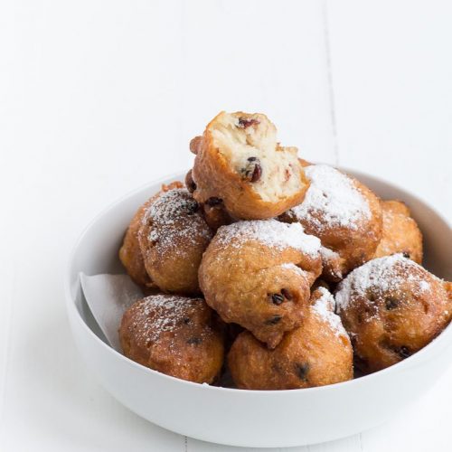 oliebollen-met-appel-en-cranberry