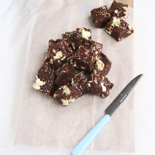 tony's fudge met popcorn